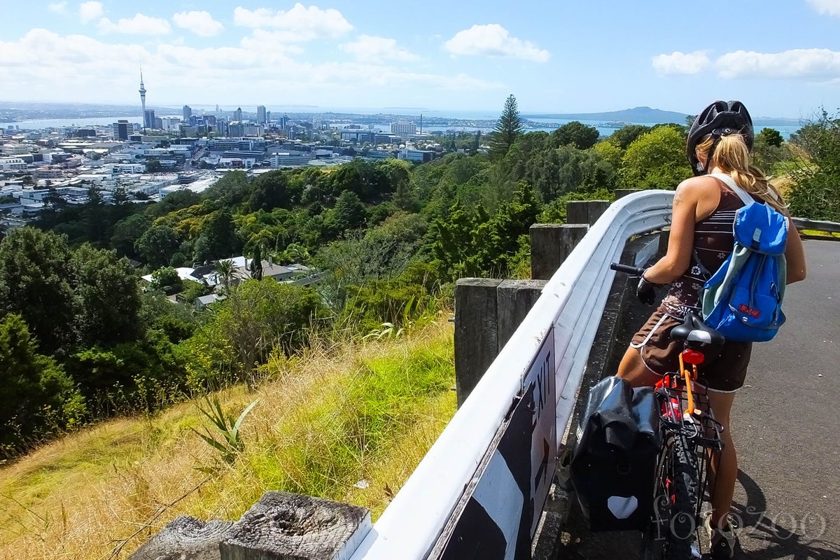 Aucklandi panoráma a Mt. Eden-ről. 