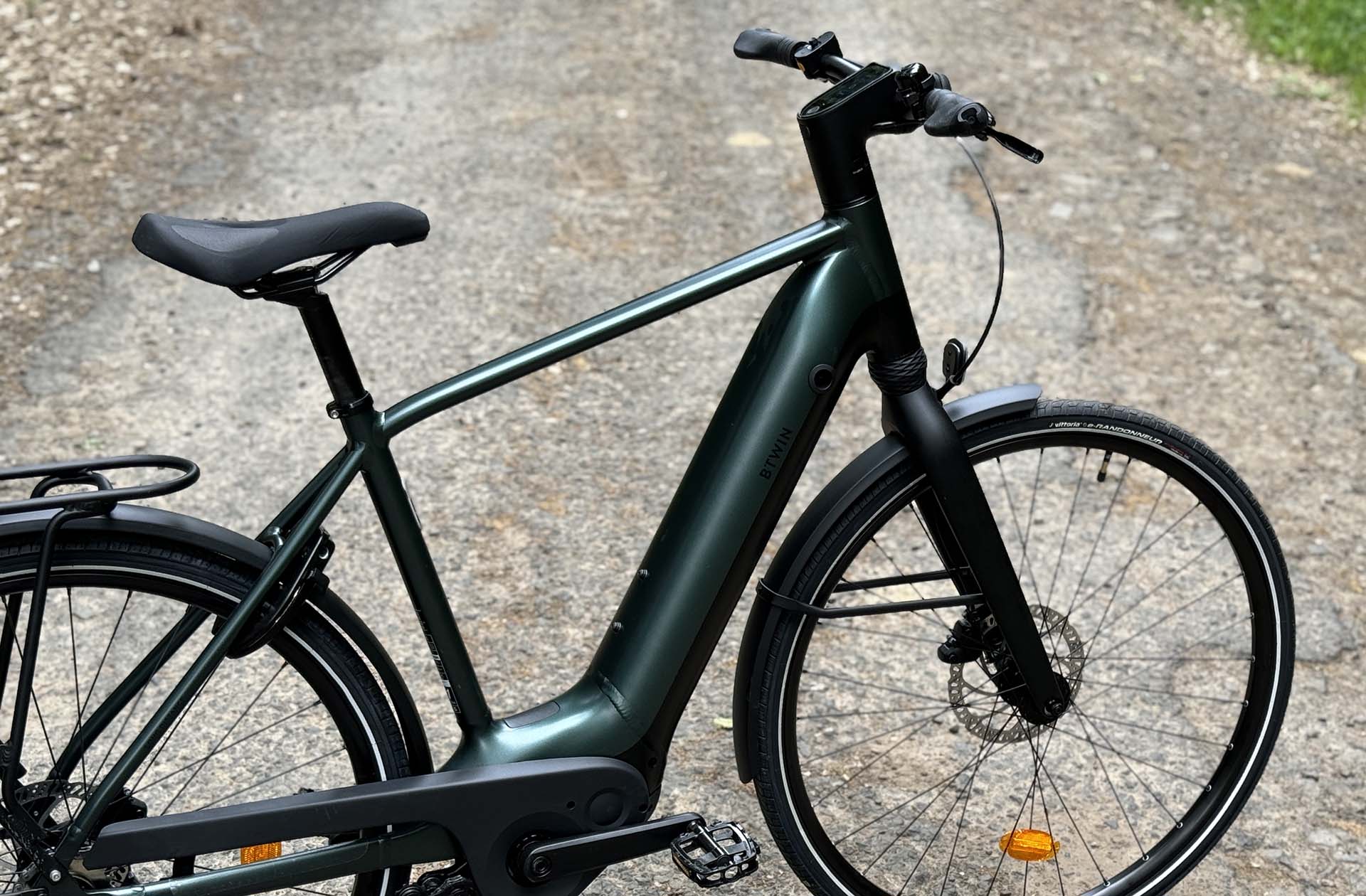 Ennyiért majdnem beleköthetetlen! Automata váltós Btwin ebike a górcső alatt.-6