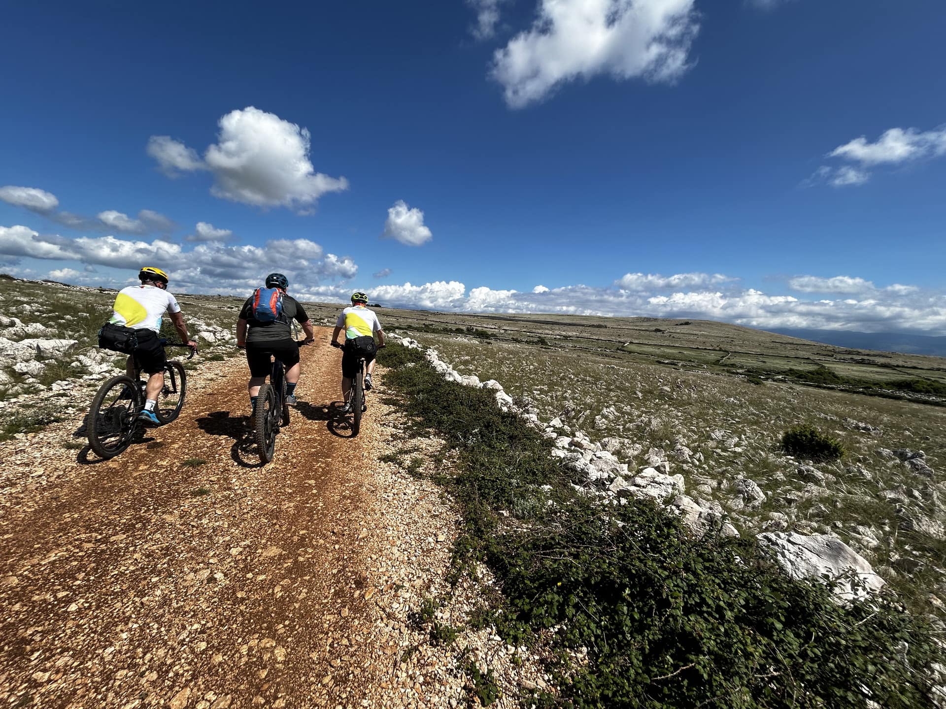 Irány a Hold-fennsík, avagy látványos mtb túra a Krk-szigeten-8