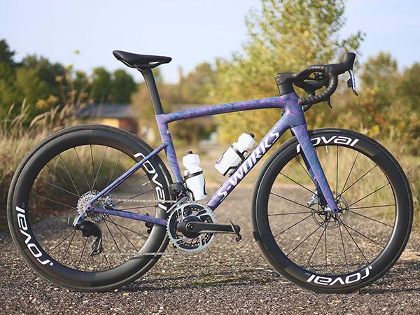 A világ leggyorsabb országúti kerékpárja: Specialized Tarmac SL8